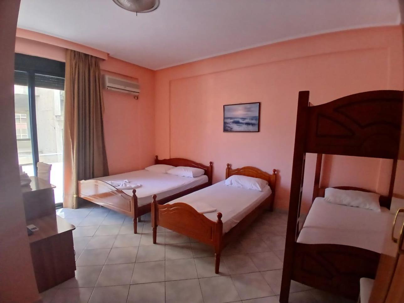 Hotel Rossi Vlore Bagian luar foto