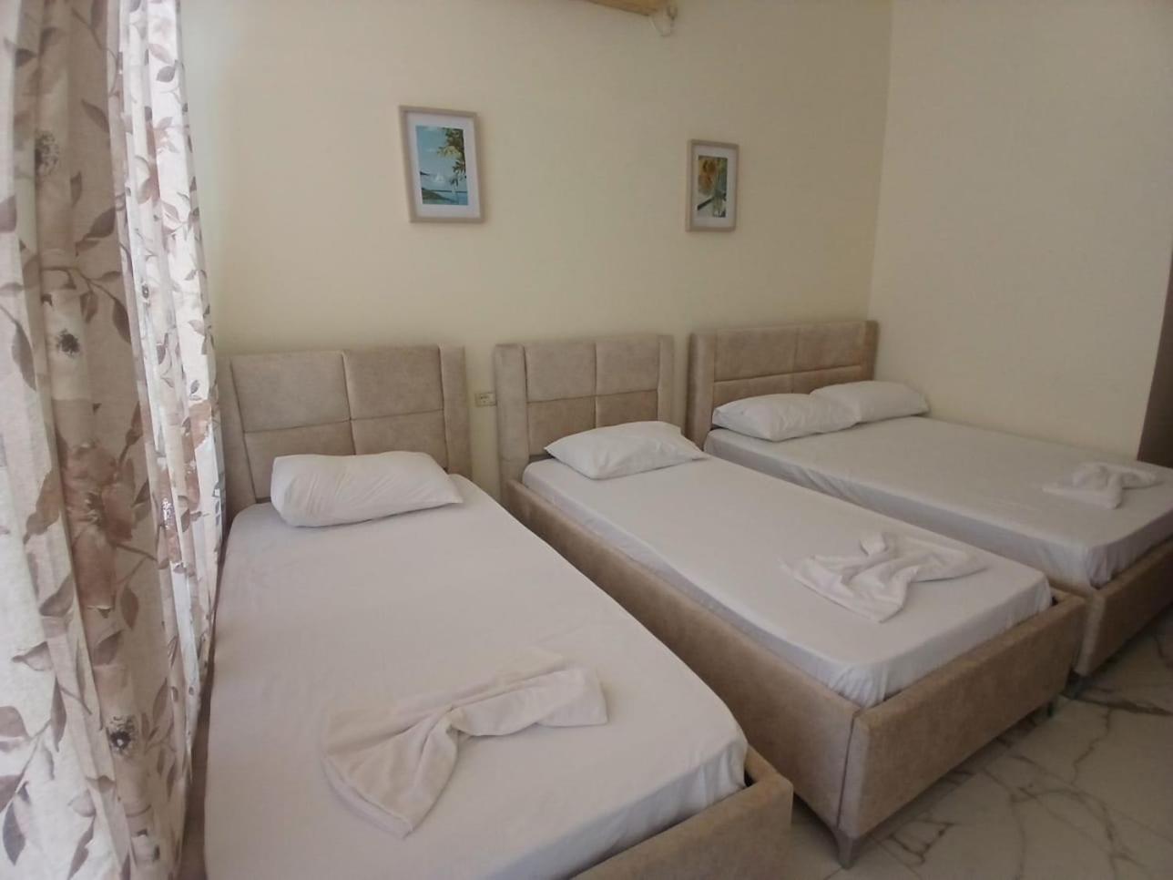 Hotel Rossi Vlore Bagian luar foto